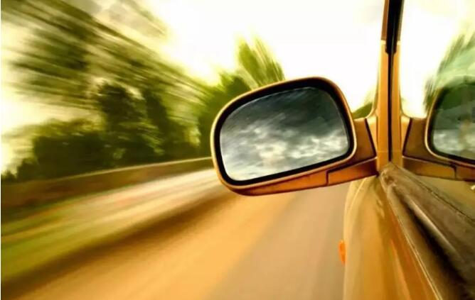 沒有后視鏡的汽車，你能接受嗎？