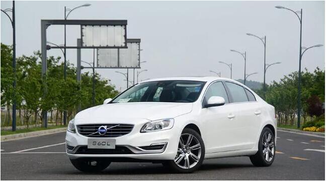 換個后視鏡1萬8，這些車送你都開不起！